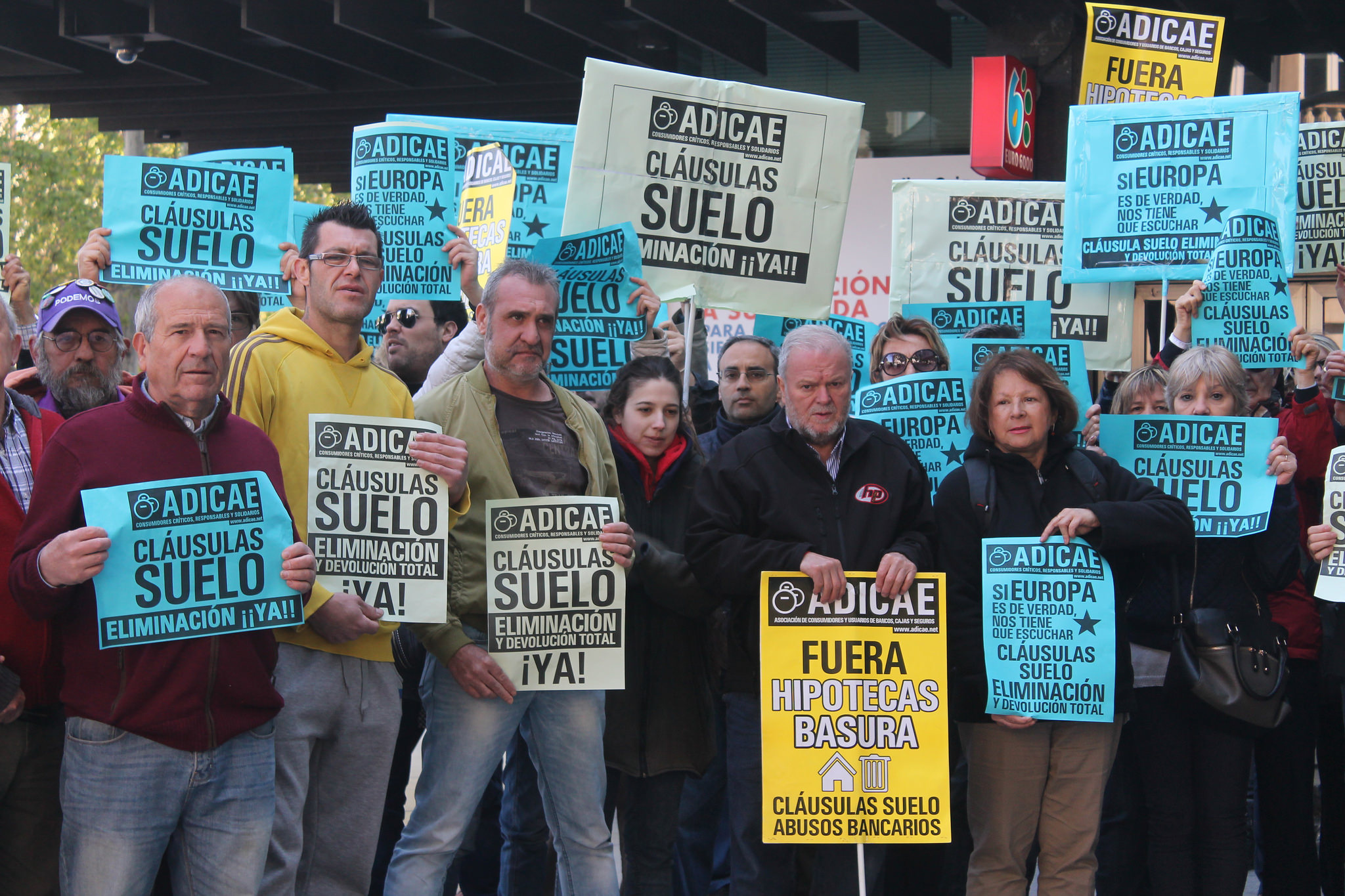 Manifestación contra las cláusulas suelo. ADICAE (Flickr) Manifestación contra las cláusulas suelo. ADICAE (Flickr)