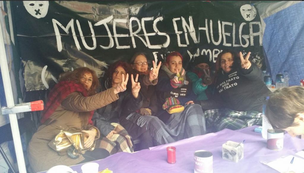 Mujeres en huelga de hambre en Sol contra la violencia machista -febrero 2017