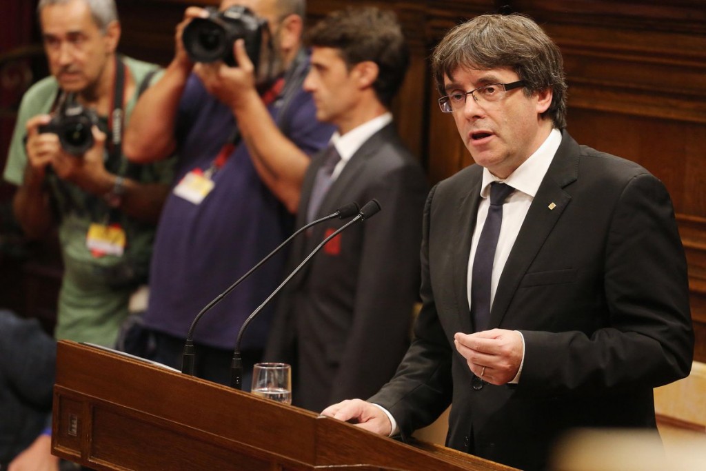 Carles puigdemont suspende efectos DUI 10-10-2017 2