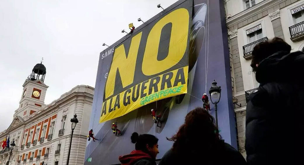 Greenpeace-no-guerra-sol-mad
