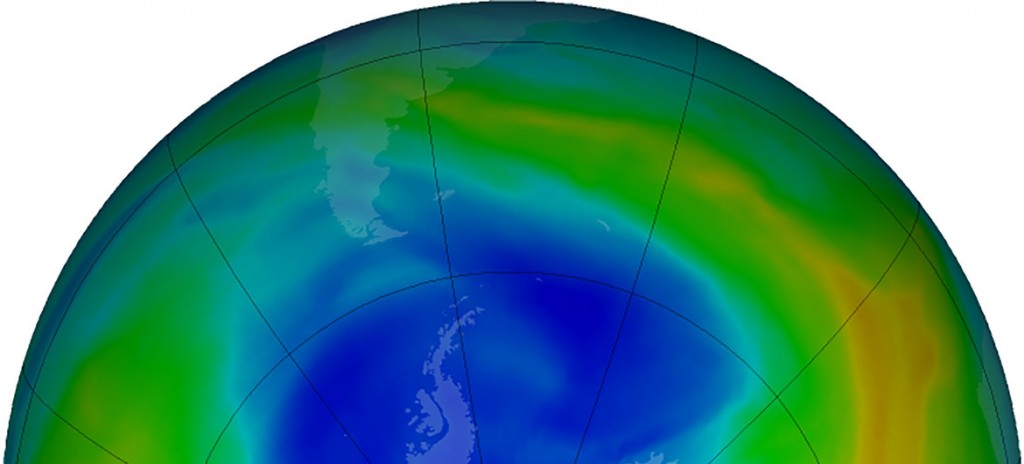NASA Visualización de la capa de ozono sobre la Antártida en septiembre de 2019. Los colores púrpura y azul muestran las áreas de mayor reducción de la capa de ozono