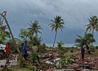 tsunami,devastacion,desastre,indonesia