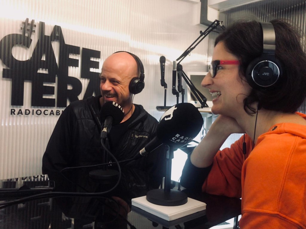 Laura y Ruben del blog de viajes  Algo que recordar en La Cafetera radiocable