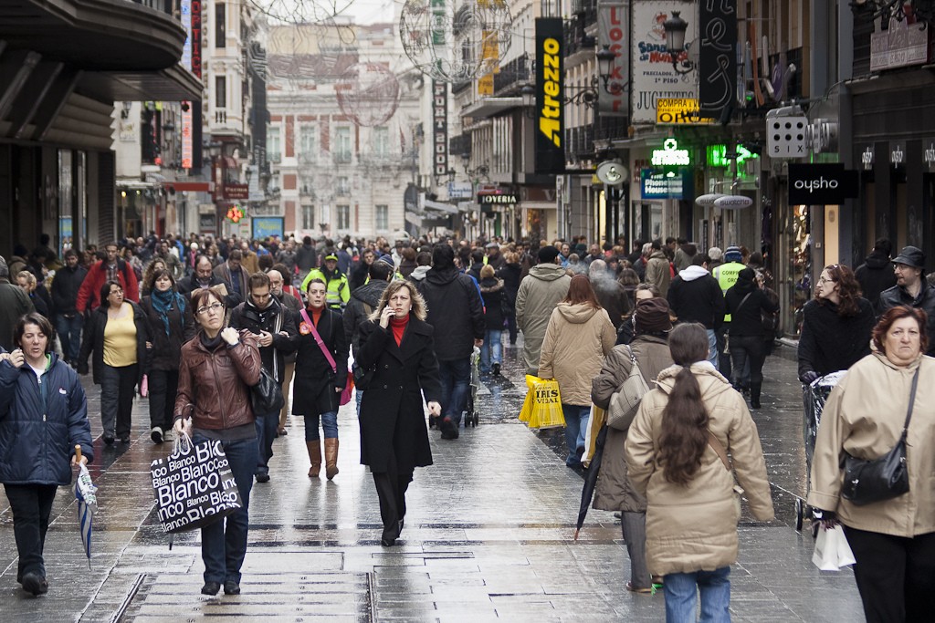 calle-gente-madrid