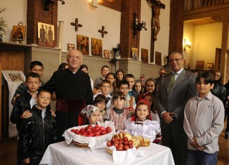 angel fermosel,rumanos,madrid,inmigrante,comunidad,pascua,ortodoxa