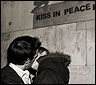 Foto de la exposicion imagenes contra la guerra