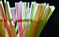 Expertos piden normas globales para hacer más seguro el uso de plásticos reciclados en alimentos